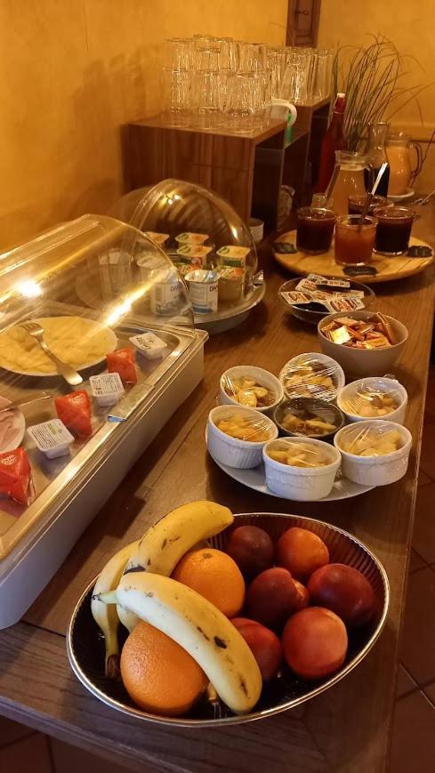 Hotel De La Halle Nolay  Dış mekan fotoğraf