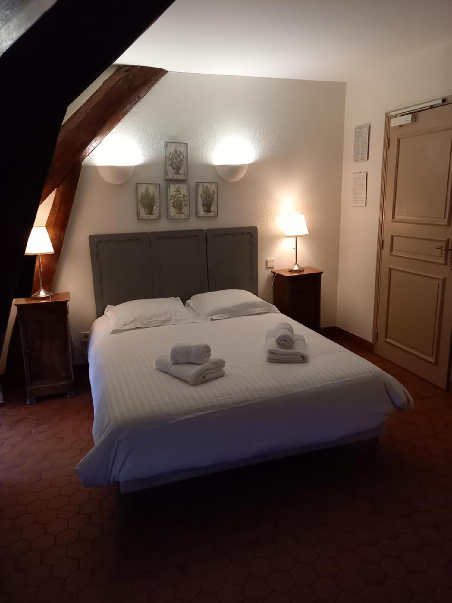 Hotel De La Halle Nolay  Dış mekan fotoğraf
