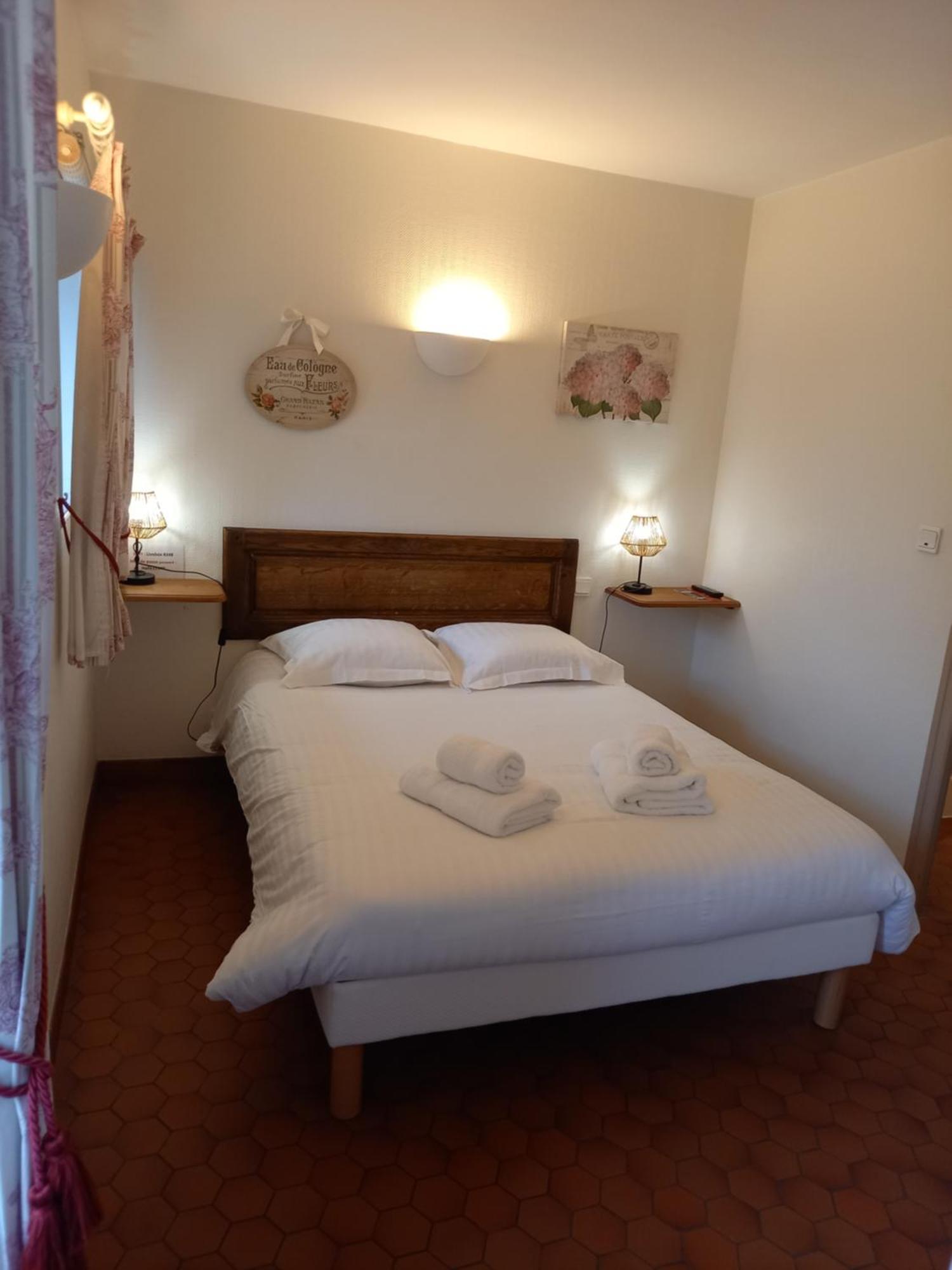 Hotel De La Halle Nolay  Dış mekan fotoğraf