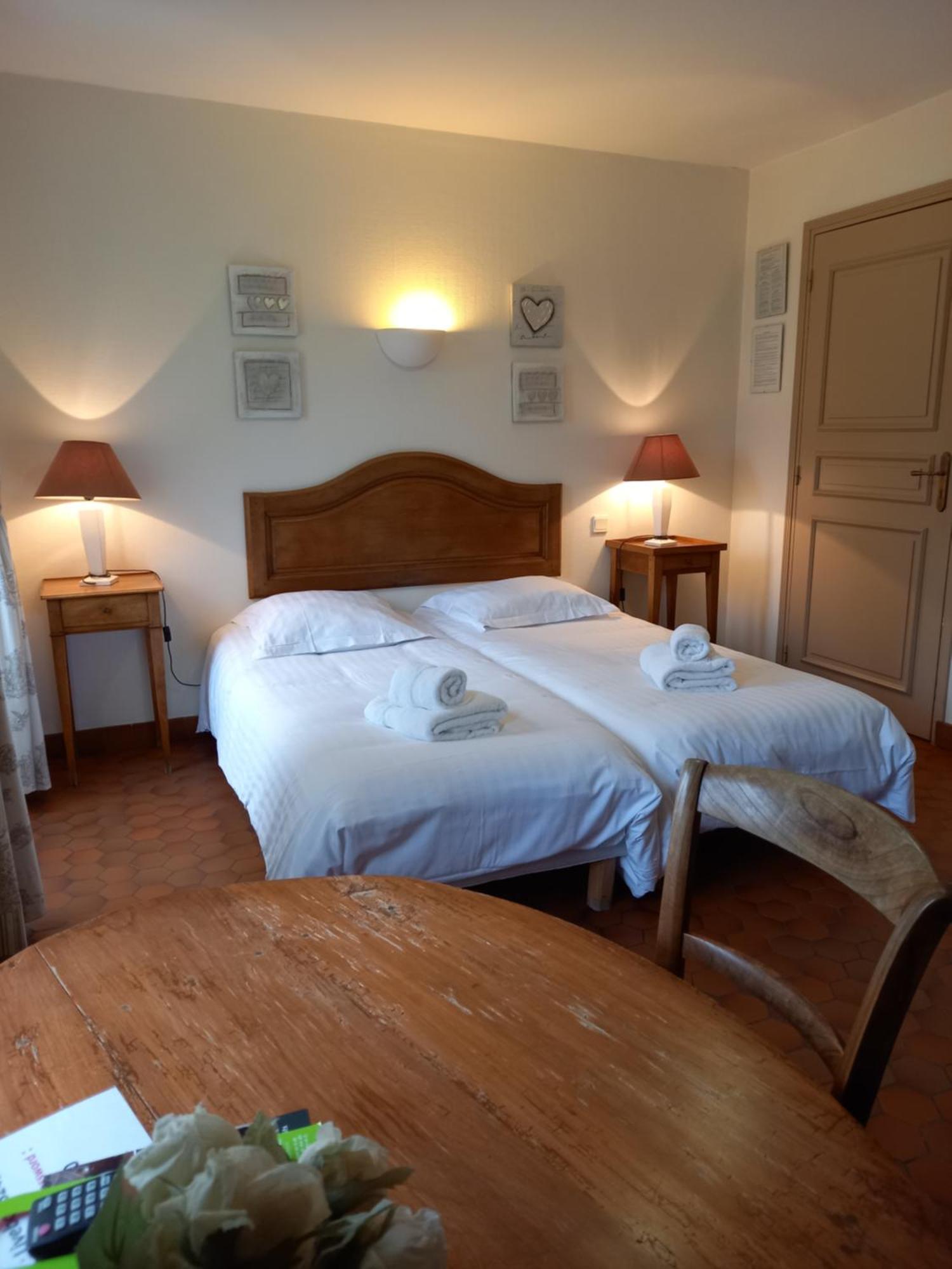 Hotel De La Halle Nolay  Dış mekan fotoğraf