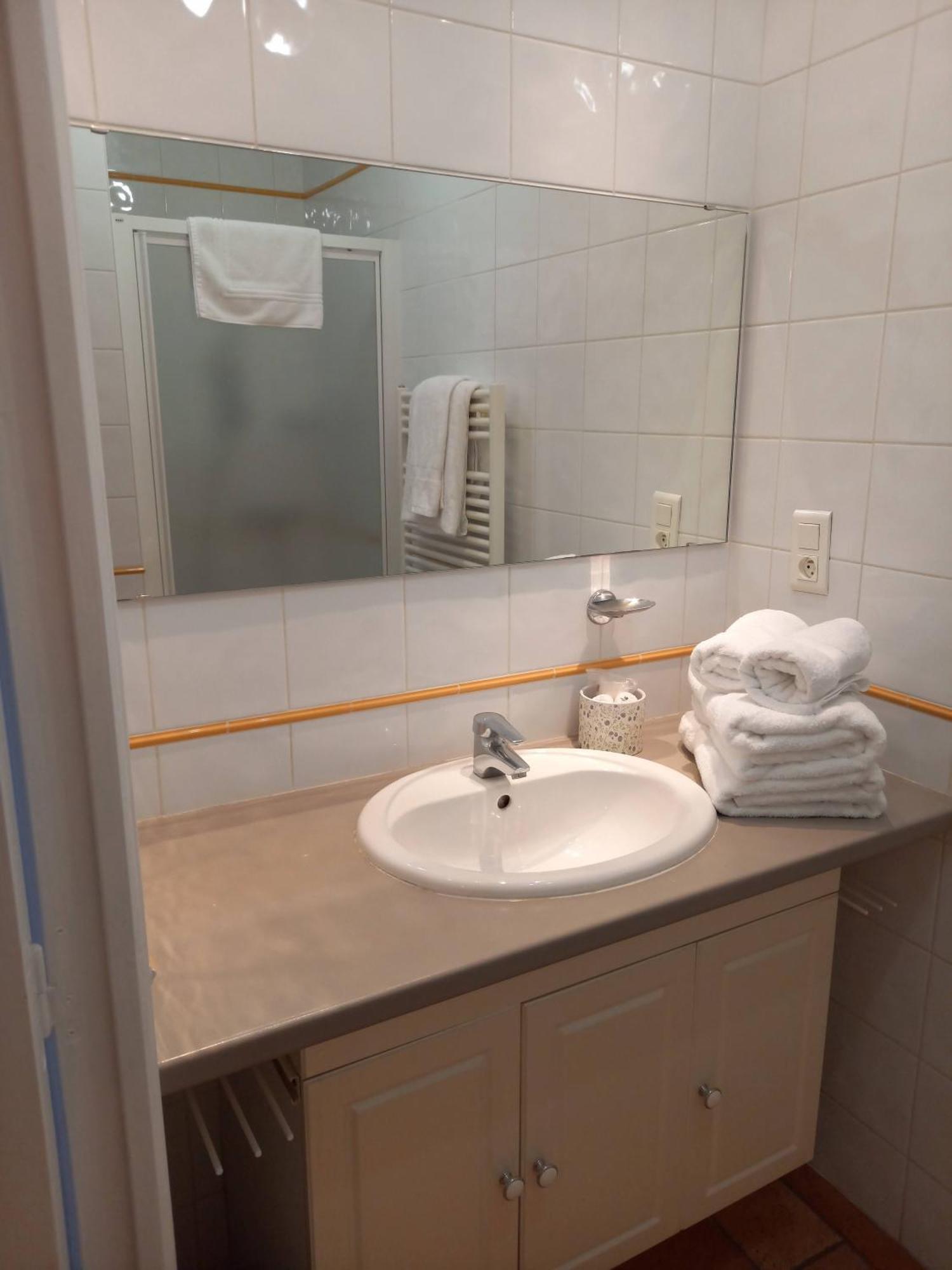 Hotel De La Halle Nolay  Dış mekan fotoğraf