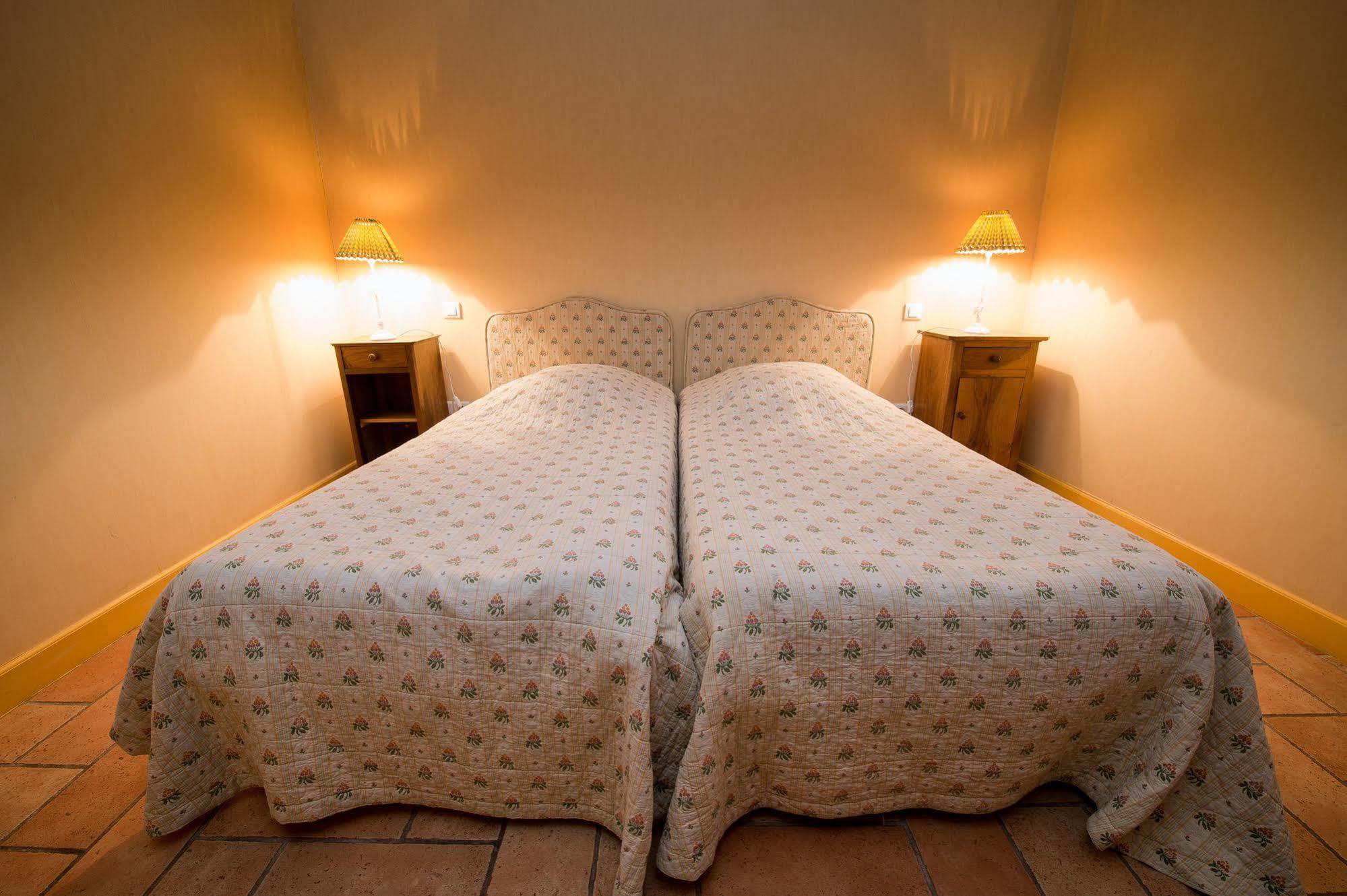 Hotel De La Halle Nolay  Dış mekan fotoğraf
