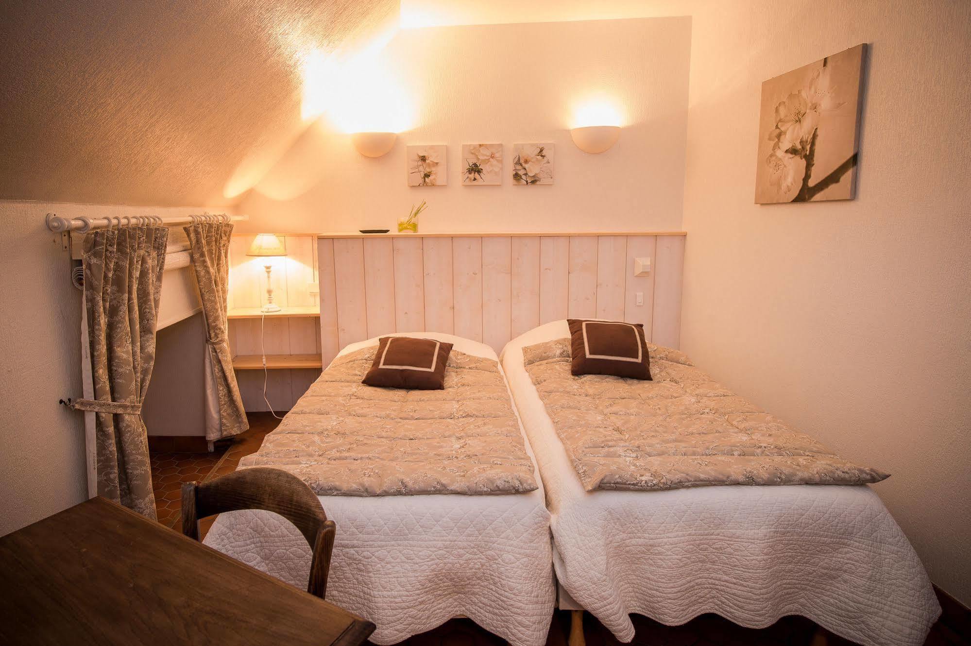 Hotel De La Halle Nolay  Dış mekan fotoğraf