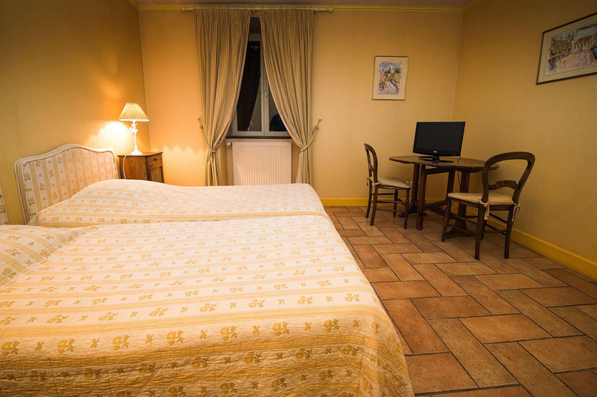 Hotel De La Halle Nolay  Dış mekan fotoğraf