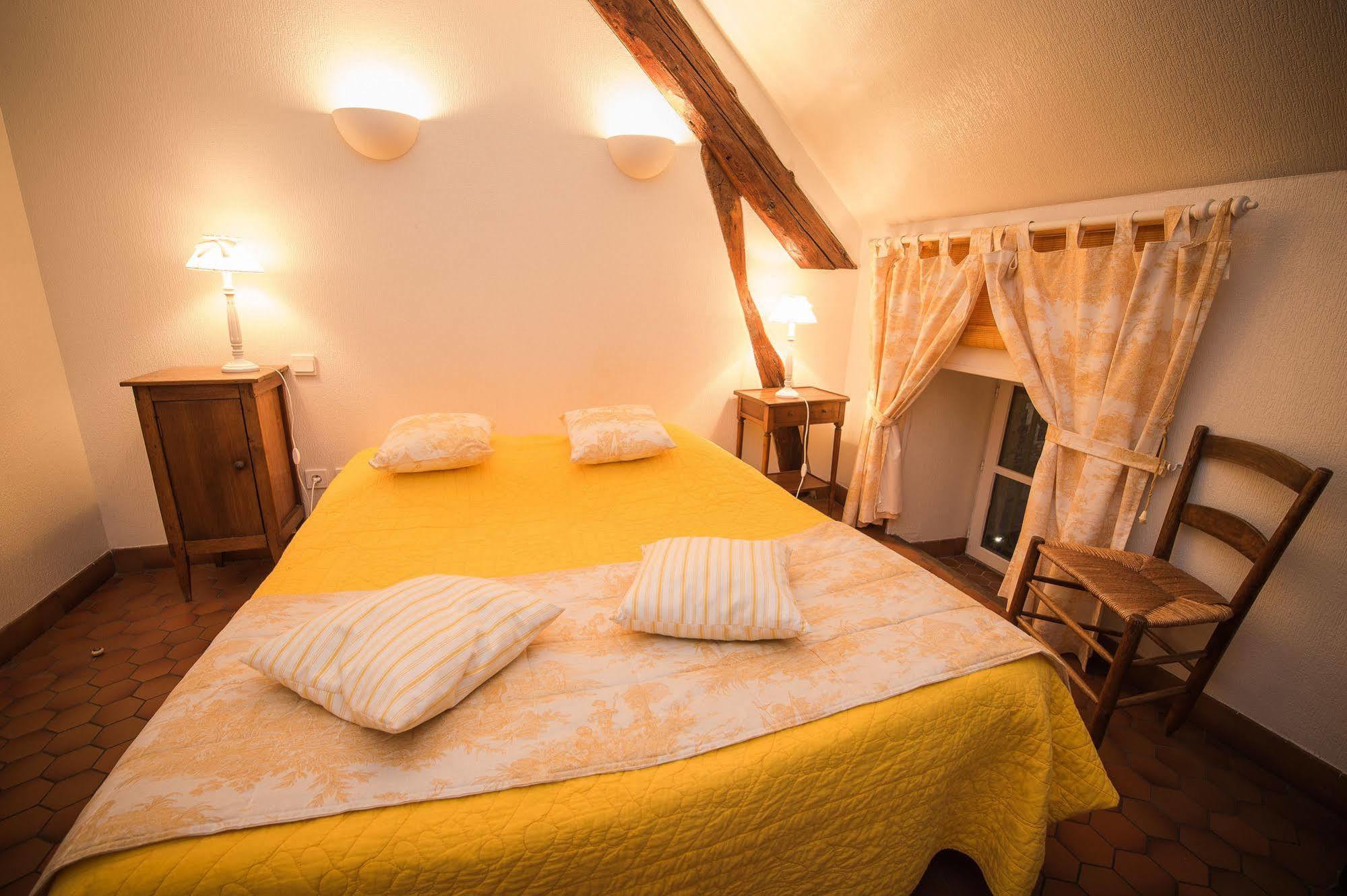 Hotel De La Halle Nolay  Dış mekan fotoğraf