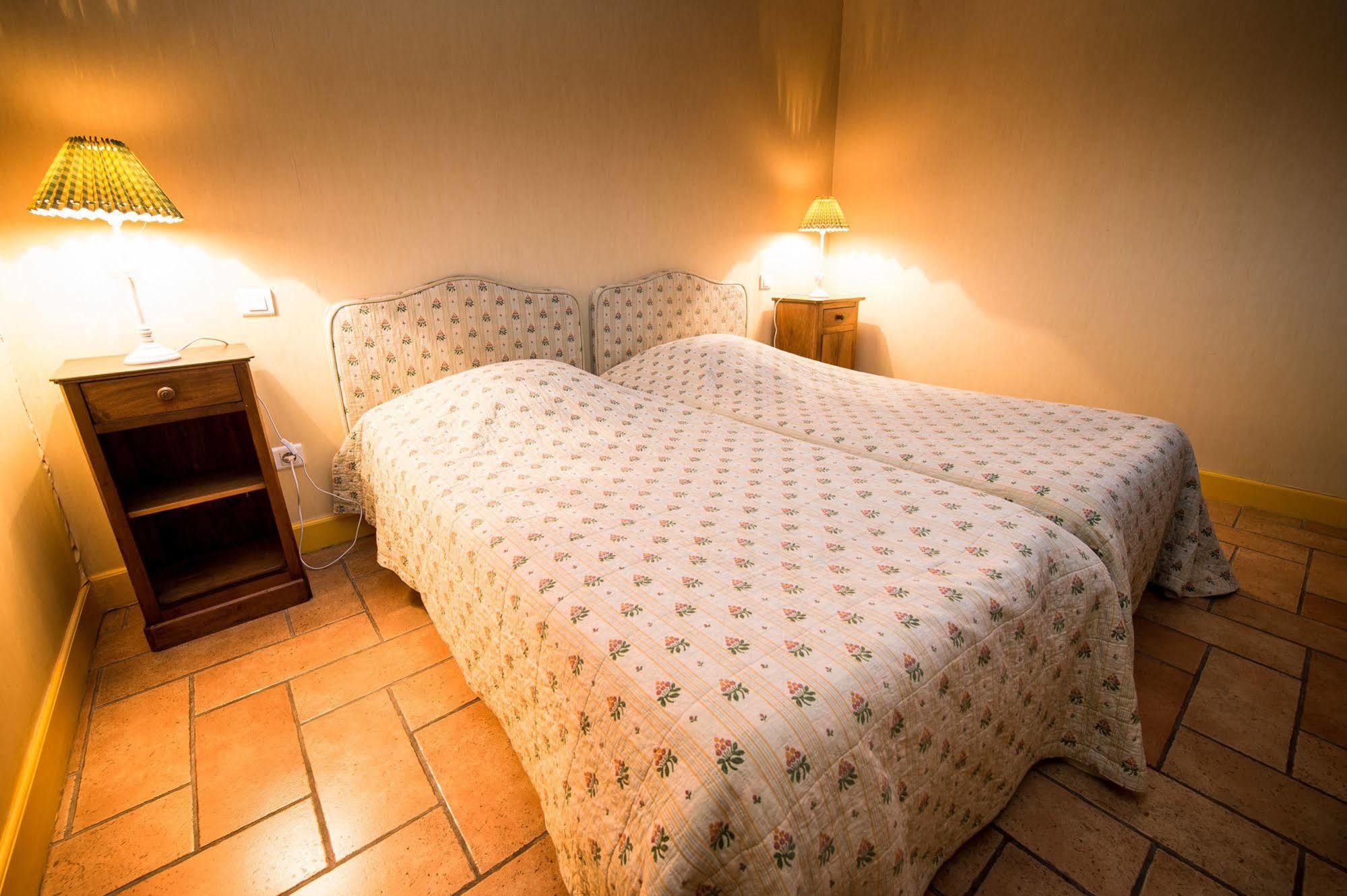 Hotel De La Halle Nolay  Dış mekan fotoğraf